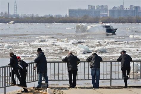 "有足够的财力和物力"：中国黑河对岸阿穆尔州正在为春季洪水做准备 - 知乎