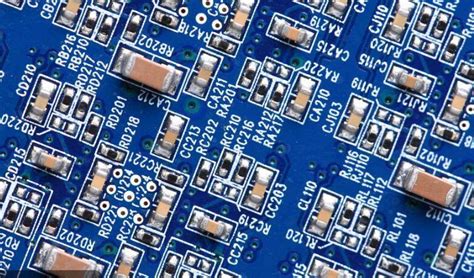 电子元器件市场发展更注重产品性能与尺寸,插件电阻,贴片电阻,精密电阻-电阻厂家