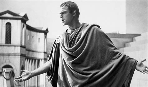 杀死凯撒的布鲁图是他的儿子？44年3月15日罗马独裁者恺撒遇刺_萨沙讲史堂_新浪博客