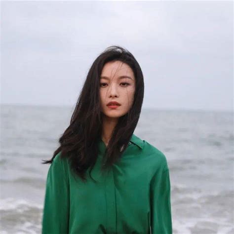 倪妮非主流头像