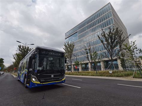 公交也有了无人驾驶！上海拓展自动驾驶车辆应用场景