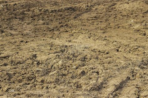 田地中肥沃的泥土高清图片下载-正版图片600719664-摄图网