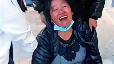 警方：胡鑫宇被发现时处于缢吊状态 现场发现录音笔_凤凰网