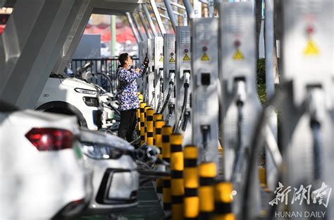 2022年春节前，湖南高速服务区充电桩数量将增至453个_国企文化_国企频道