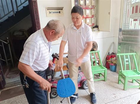 雅德老人双臂助行器铝合金残疾人助步器健身器材-阿里巴巴