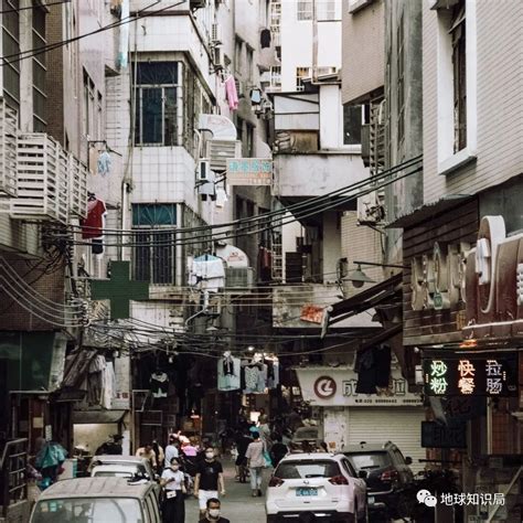 广州的高楼与城中村高清图片下载-正版图片501621610-摄图网