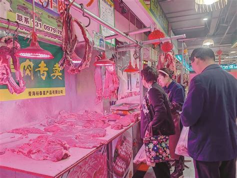 生鲜食品12月起禁用“美颜神器” 记者现场探访农贸市场、超市，“生鲜灯”使用普遍-新闻中心-青海新闻网
