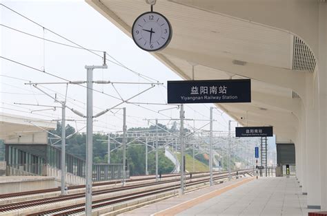 现场直击！益阳高铁南站项目建设稳步推进 - 益阳对外宣传官方网站