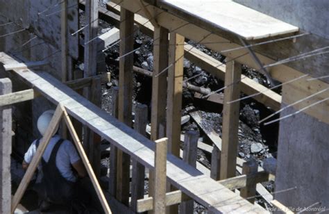 Construction de la station de métro Crémazie. - Juin 1965. - Inventory ...