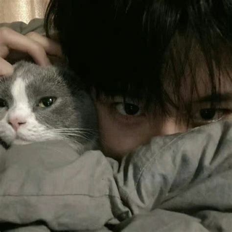 非主流头像男生带狗