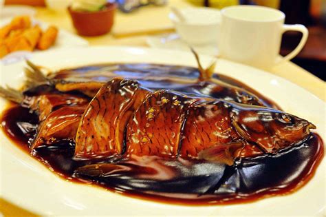 糖醋咕噜肉是哪个地方的菜系（舌尖上的中国——粤菜十大名菜之七《糖醋咕噜肉》） | 说明书网