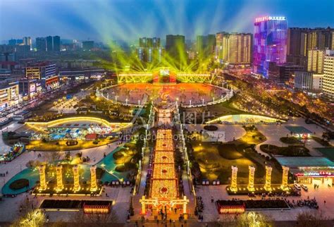 山西运城：彩灯璀璨迎新春-人民图片网