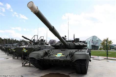 俄驻塔吉克斯坦军事基地升级大批军事装备，换装“坦克大赛”型主战坦克_凤凰网