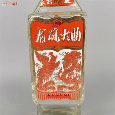 【传承】北京名酒龙凤大曲一瓶 价格表 中酒投 陈酒老酒出售平台