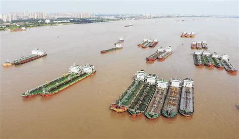 长江三号洪水平稳过境沙市 水位为42.66米-荆州市人民政府网