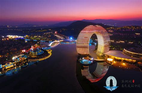 浙江湖州：古镇夜色美-人民图片网