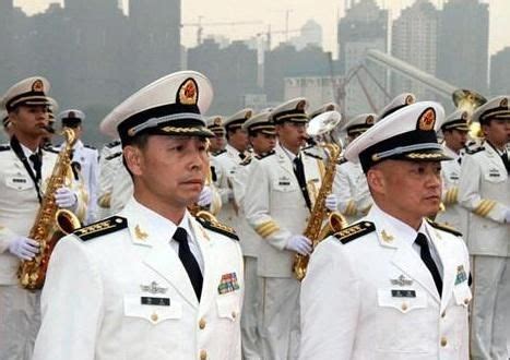 辽宁舰舰长首次公开演讲：中国需实战型航母_凤凰军事