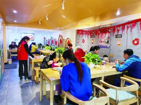 社区食堂如何可持续发展？专家：坚持公益属性 社会化运营_北京日报网