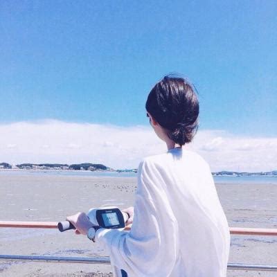 牛女生头像温柔背影