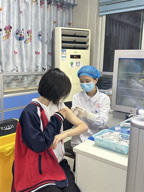 @初二在校女生 HPV疫苗接种来了 九价疫苗纳入补助 - 重庆日报网