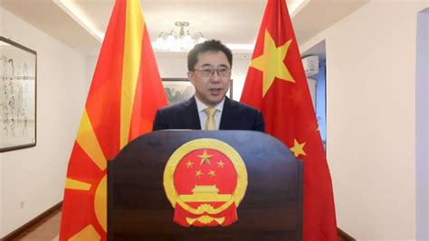 中国和北马其顿两国大使在马其顿语言与文化通选课开课仪式上发表视频致辞