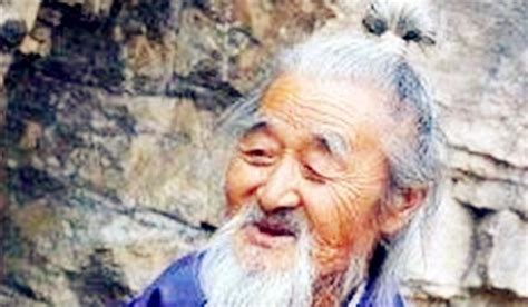 中国最长寿的女道士，活了118岁，晚年竟出现“返老还童”的迹象_凤凰网视频_凤凰网