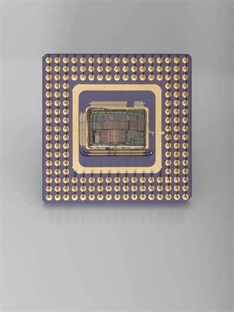 Intel 486 microprocessor, 1989-2003 | Science Museum Group Collection