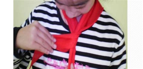 红领巾的系法 一分钟教会你_伊秀视频|yxlady.com