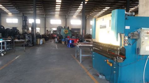 安川机器人工作站 - 烟台东海焊接设备有限公司