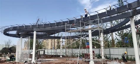 现货批发桥梁弧形钢模板建筑工程组合钢模板平面防撞墙建筑模板-阿里巴巴