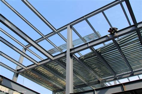 蔚蓝 多层钢结构框架楼房房屋公司 专业钢构施工安装队伍资质齐全