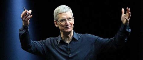 盘点苹果CEO库克人生：他比乔布斯更出色？至少这样带领公司成功__财经头条