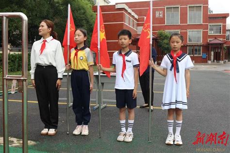 武汉红领巾小学举办庆六一红色活动