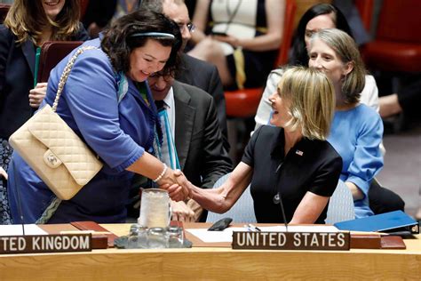 美国新任联合国大使克拉夫特正式上任