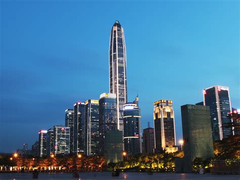 出“硬招”建国际消费中心城市，深圳这7大商圈火力全开！__财经头条