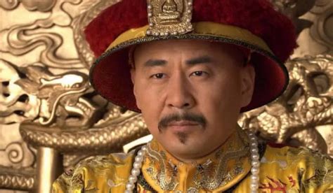 乾隆皇帝是清朝历史上最长寿的皇帝，他在世的时候见过几代人？