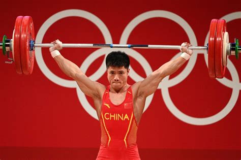 中国队获男子4x100米接力第四名，平奥运最好成绩