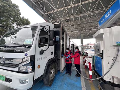 氢燃料电池汽车狂喜！加氢逾200吨，上海这两座加油站还能加氢气