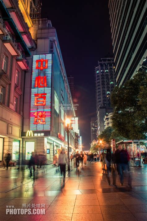 6张武汉市江汉路步行街夜景原始格式-RAW人文旅行 - Lightroom摄影PhotoShop后期