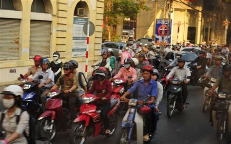 街拍越南美托 让人震撼的摩托车大军_旅游频道_凤凰网