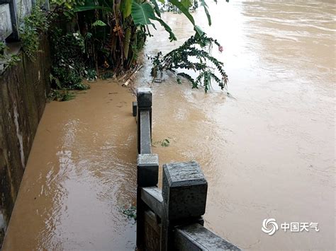全国上百条河流发生超警洪水 龙王庙都被淹了_水利要闻_水利频道