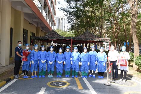 我院党政领导班子成员慰问一线巾帼 致以最诚挚的节日问候-三亚市妇幼保健院