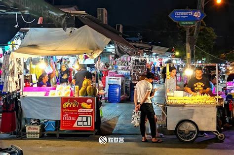 想要逛一个观光客少的泰国夜市，不妨来吃货至爱的曼谷辉煌夜市试试！ - 辉煌夜市 - 默默答