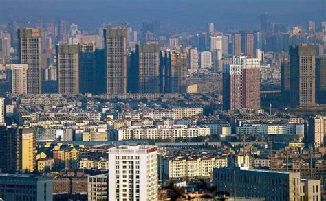 GDP十强城市一季度成绩出炉 上演城市排名激烈卡位_城市_中国小康网