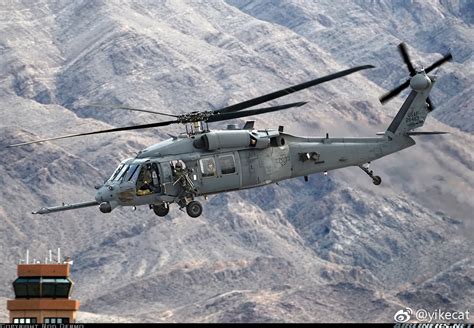 军事丨美军“铺路鹰”救援直升机，性能十分强悍，跨越大洋营救-搜狐大视野-搜狐新闻