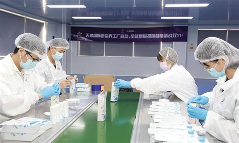 日化品灌装车间_上海利旁包装有限公司-20年专注-致力于日化产品OEM企业