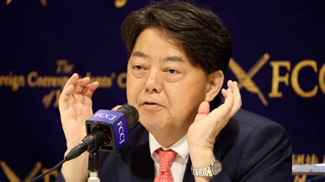 日本新外相林芳正就任后首开记者会 谈及中日关系_凤凰网