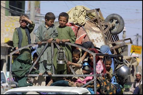 图记·阿富汗战争20年③｜平民：从“贫穷”到“贫穷”|难民|阿富汗|喀布尔_新浪新闻