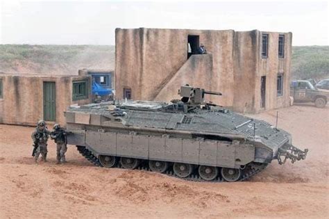 新一代车载反坦克导弹助力中国步战跻身世界前列_凤凰网