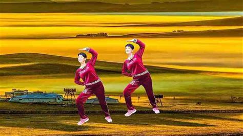 冰花花广场舞站在草原望北京-持续火爆，跟我跳起来_广场舞教学视频_广场舞地盘